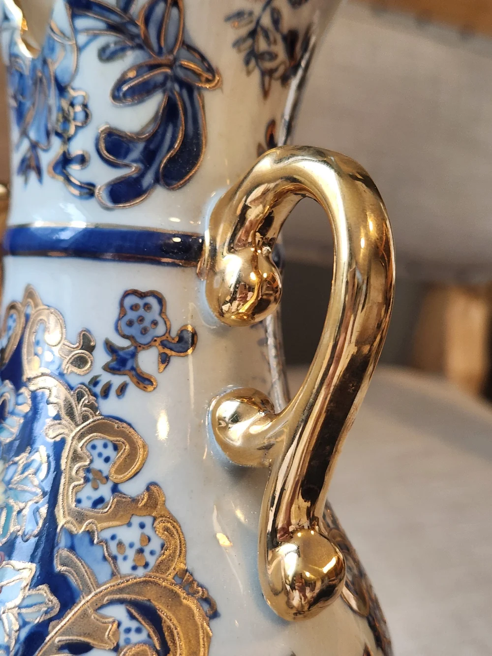 Vintage Handpainted White Blue and Gold Decorative Double-Handled Porcelain Vase - Picture 9 of 11